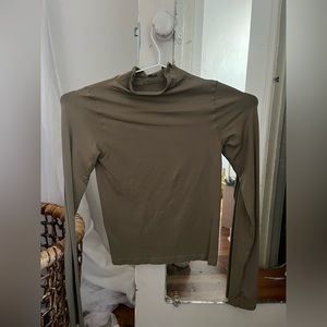 Skims soft smoothing turtle neck